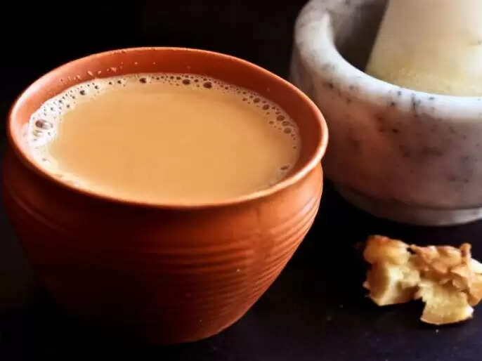 चाय के साथ सिगरेट का सेवन: कैंसर का खतरा