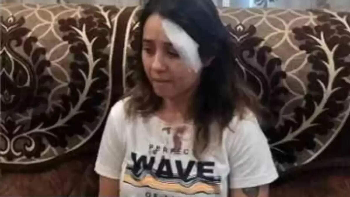 महिलाओं के बीच ग्रेटर नोएडा में हुई मारपीट, विधायक ने किया स्पष्टीकरण