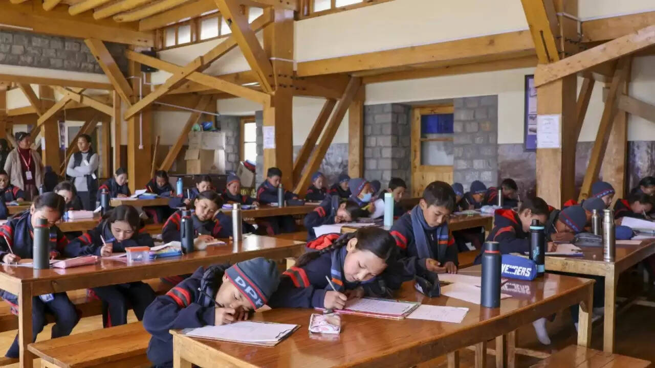 स्कूलों में बच्चों की सुरक्षा को लेकर शिक्षा मंत्रालय ने उठाए ठोस कदम