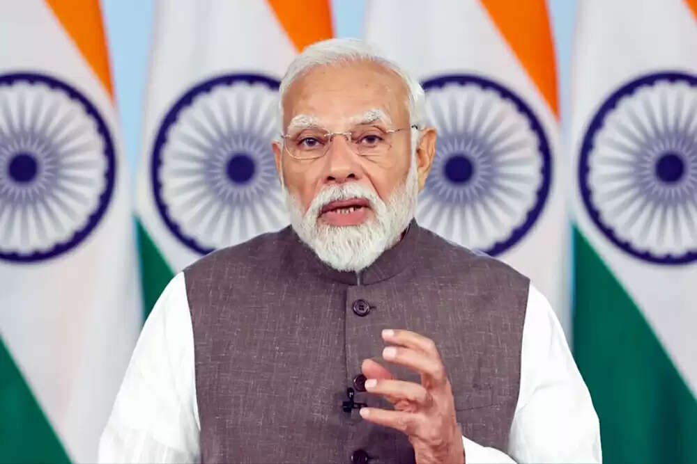 भारत में सत्ता और डर: इंदिरा गांधी से नरेंद्र मोदी तक का सफर
