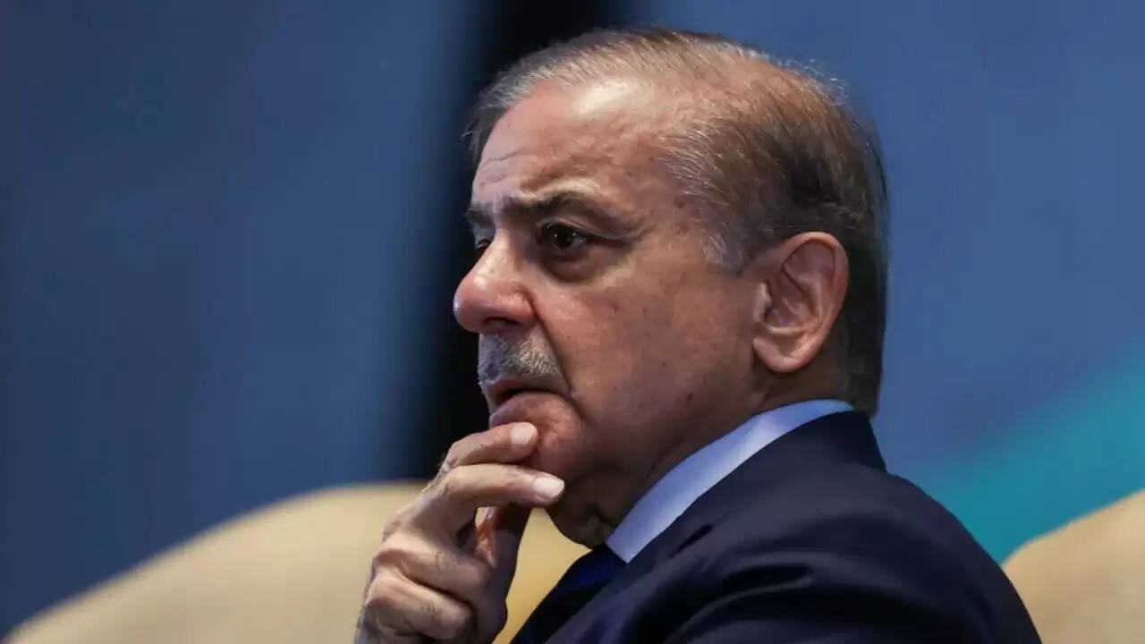 पाकिस्तान के पीएम शहबाज शरीफ के खिलाफ बलूचिस्तान गणराज्य का गिरफ्तारी वारंट: जानें क्या है मामला