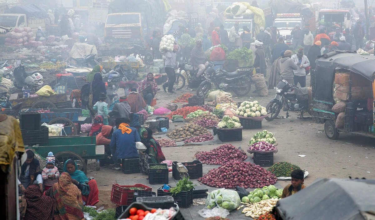 दिसंबर 2025 में मुद्रास्फीति दर में वृद्धि, खाद्य कीमतों में गिरावट