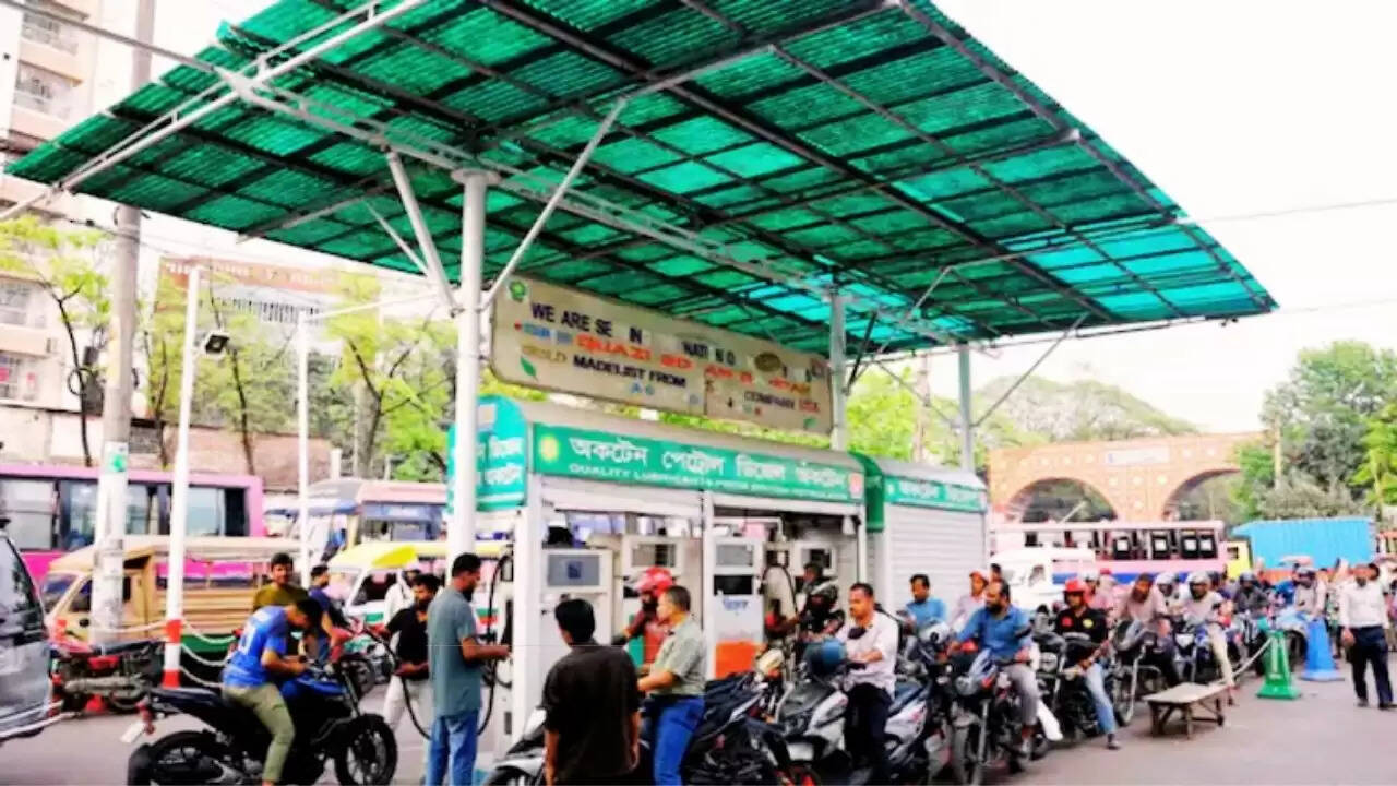 बांग्लादेश का ऊर्जा संकट: होर्मुज जलडमरूमध्य के बंद होने का गंभीर प्रभाव