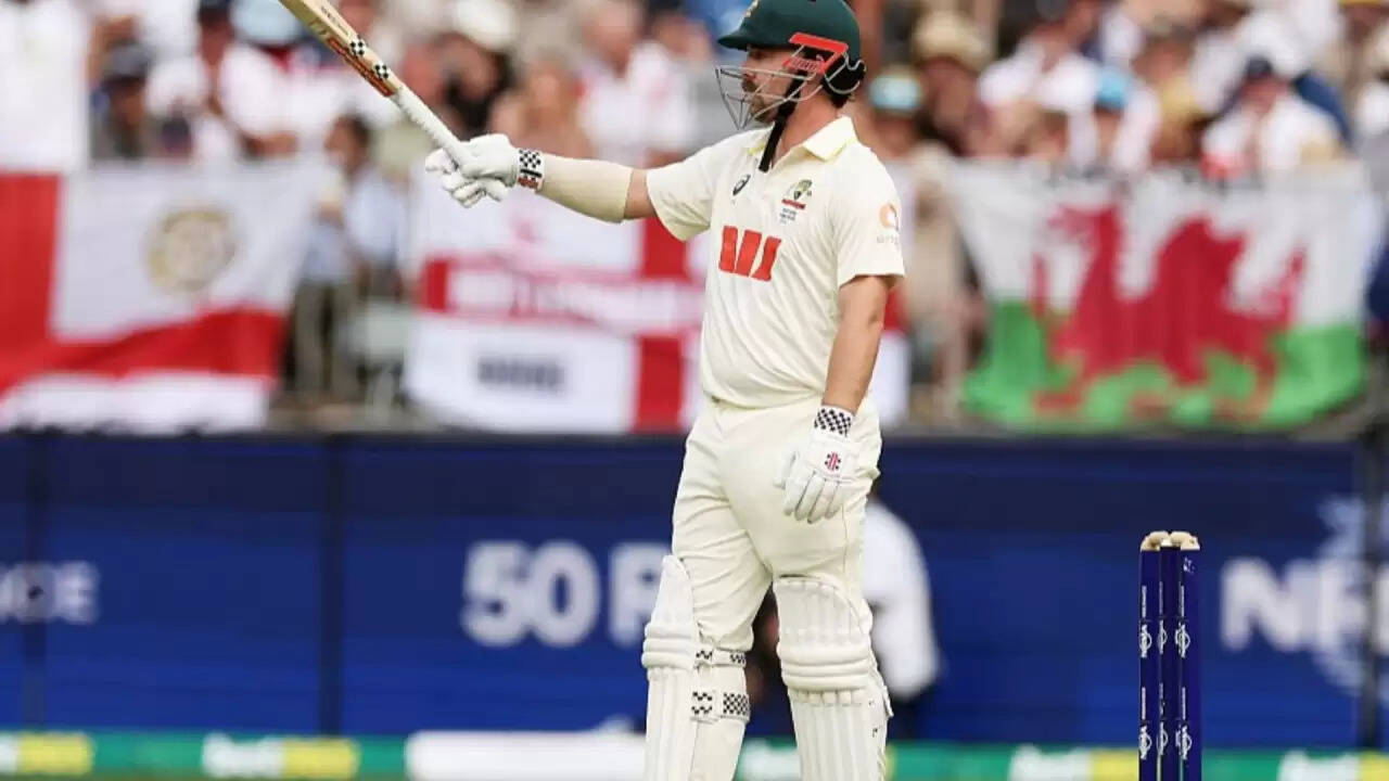 एशेज 2025: ऑस्ट्रेलिया ने इंग्लैंड को पहले टेस्ट में 8 विकेट से हराया