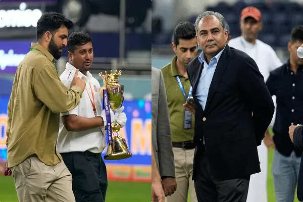 भारत ने एशिया कप ट्रॉफी पर उठाए सवाल, पाक मंत्री की सफाई