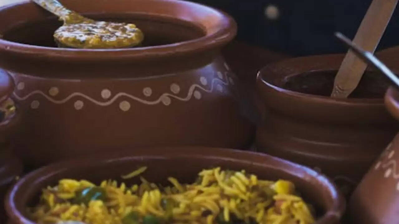 बिना फ्रिज के खाने को सुरक्षित रखने के पारंपरिक तरीके