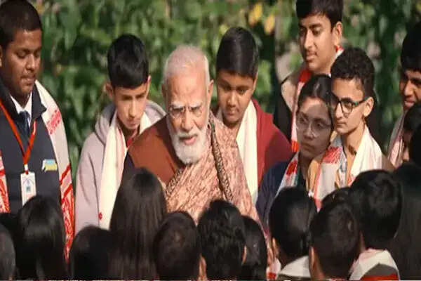 प्रधानमंत्री मोदी ने छात्रों को परीक्षा में सफलता के लिए प्रेरित किया