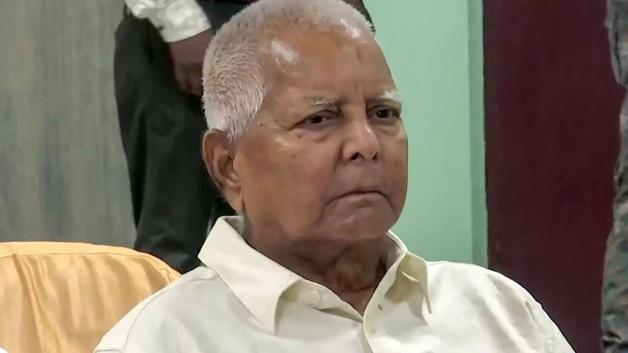 लालू यादव और उनके परिवार को अदालत से नया झटका