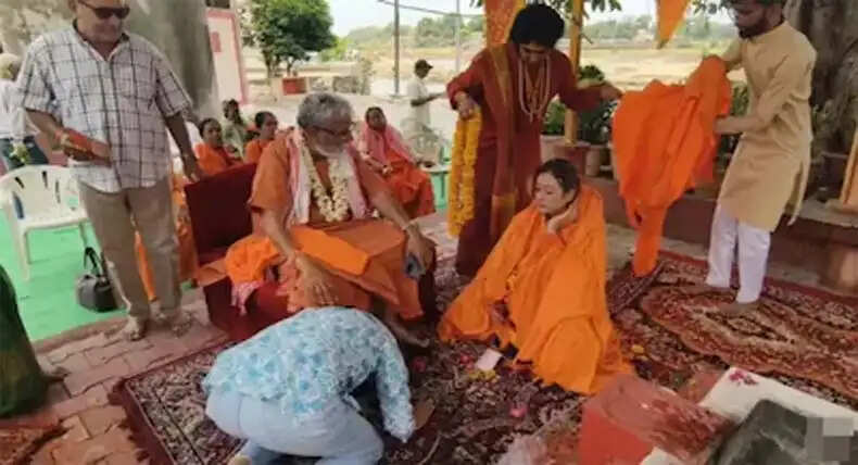 Harsha Richharia Takes Sanyas: A New Spiritual Journey Begins