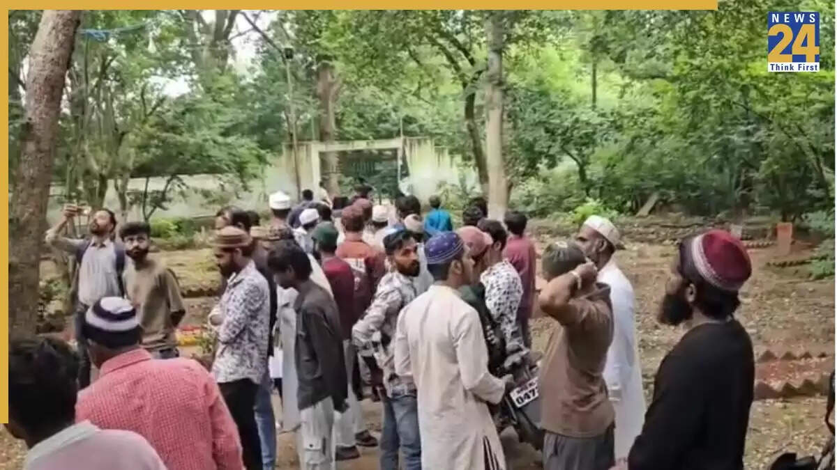 खंडवा में कब्रों के साथ छेड़छाड़ की घटनाएं बढ़ीं