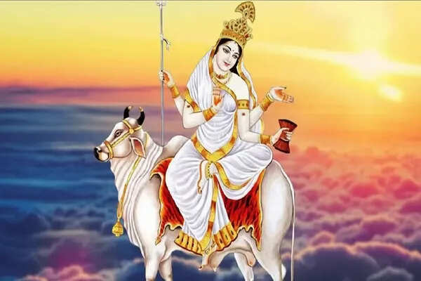 नवरात्रि के पहले दिन मां शैलपुत्री की पूजा विधि और मंत्र