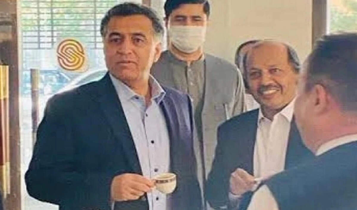 पाकिस्तान की चाय का कप: एक कूटनीतिक गलती का खामियाजा