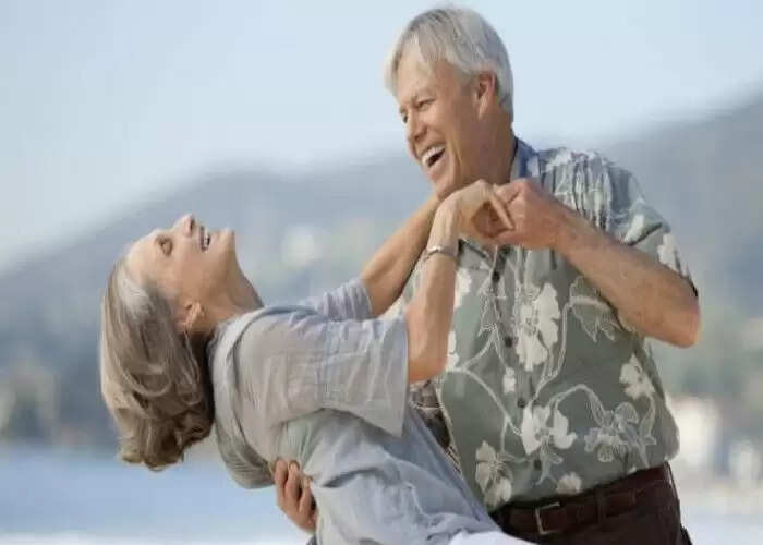 बढ़ती उम्र में स्वस्थ रहने के लिए महत्वपूर्ण टिप्स