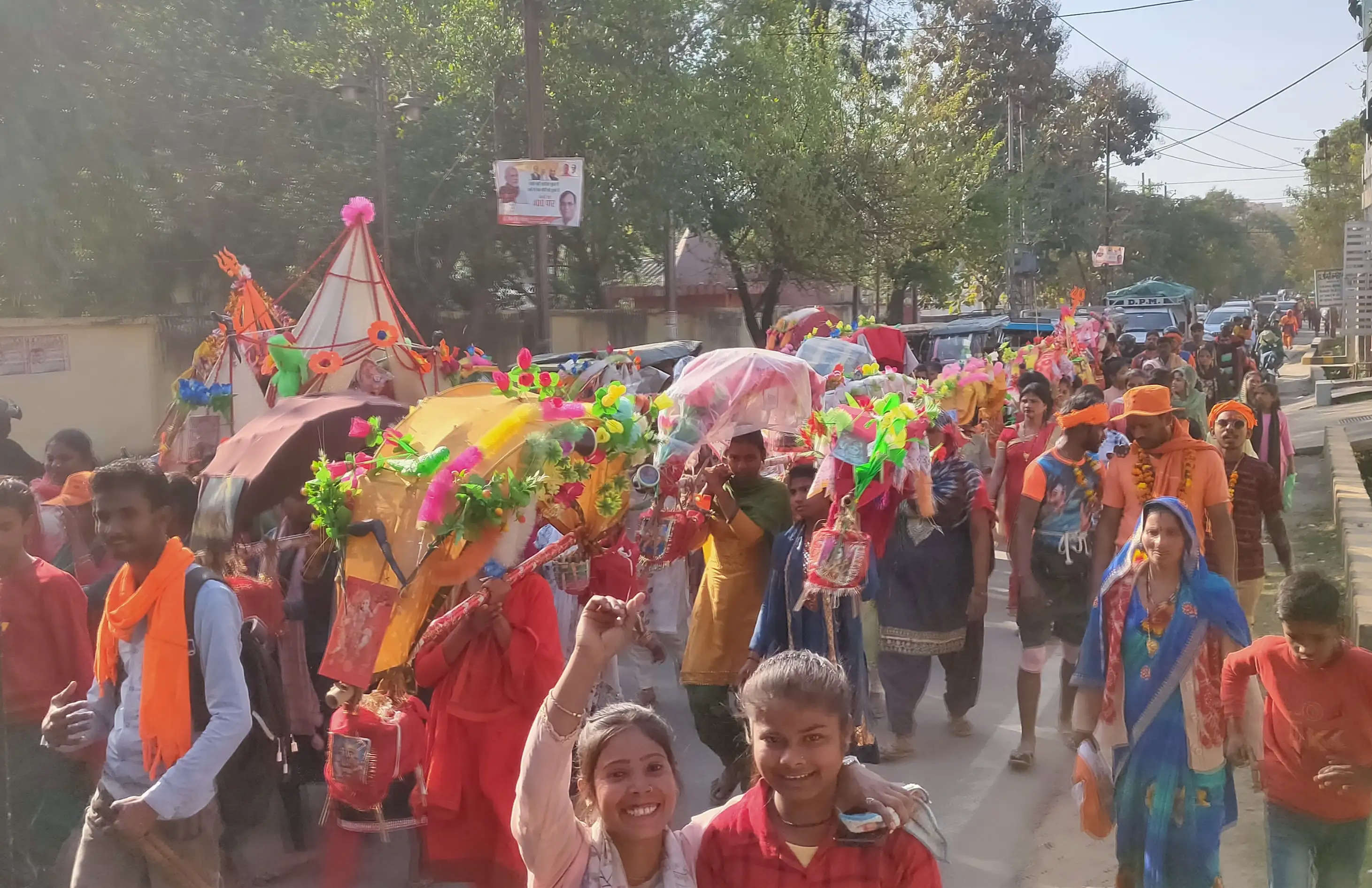 कांवड़ बेड़ों के जयकारों से गूंजा महानगर, हरिद्वार और बृजघाट से गंगाजल लेकर पहुंचे शिव भक्त