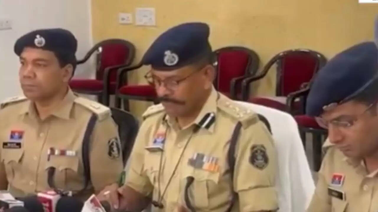 दिल्ली में प्रेमी युगल की गिरफ्तारी: छत्तीसगढ़ में हत्या का मामला