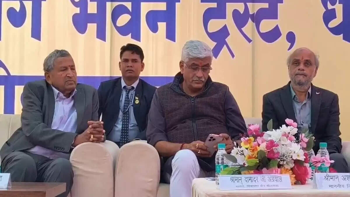 कुंभ हादसे में अब अनावश्यक विवाद उचित नहीं -केंद्रीय संस्कृति व पर्यटन मंत्री