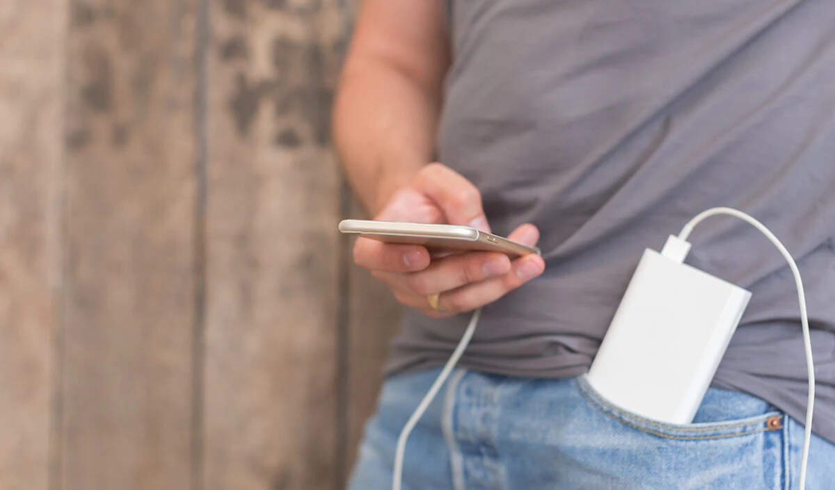 स्मार्टफोन की चार्जिंग स्पीड बढ़ाने के आसान टिप्स