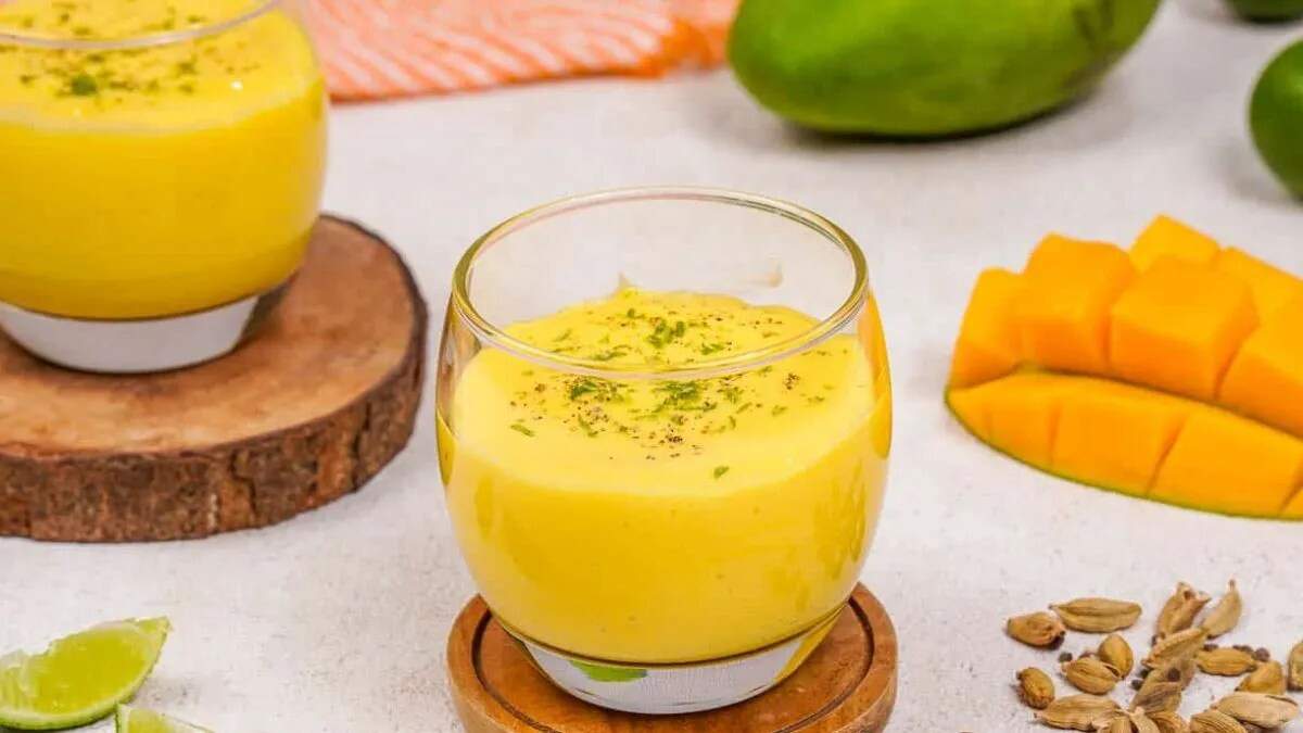 गर्मी में आम और दूध का संयोजन: जानें स्वास्थ्य विशेषज्ञों की सलाह