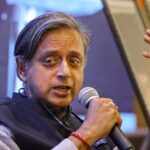 शशि थरूर ने नेहरू को दोषी ठहराने की आलोचना की