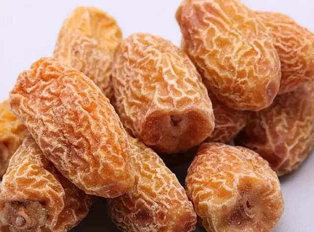 छुहारे के अद्भुत स्वास्थ्य लाभ: जानें कैसे ये आपके लिए फायदेमंद है