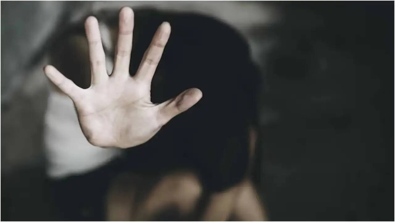 पुणे में 4 साल की बच्ची के साथ हुई क्रूरता से हड़कंप