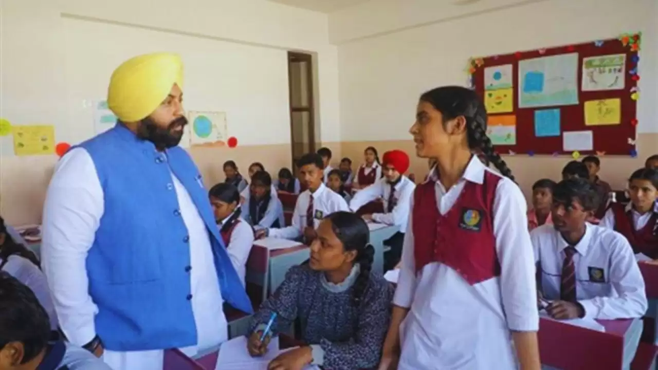 पंजाब में शिक्षा में क्रांति: कौशल आधारित पाठ्यक्रम से सशक्त होंगे छात्र