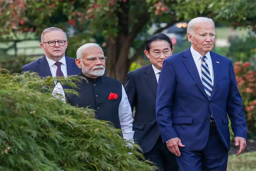 क्या भारत में नेतृत्व की उम्र पर सवाल उठने लगे हैं?