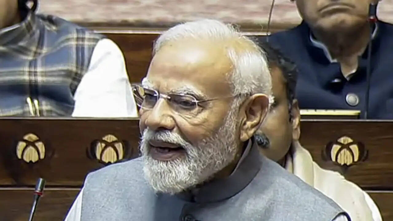 प्रधानमंत्री मोदी ने रिटायर हो रहे सांसदों की सराहना की