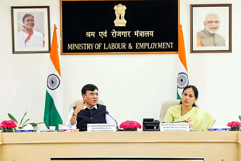 केंद्र सरकार की नई ईएलआई योजना: क्या यह युवाओं के लिए फायदेमंद होगी?