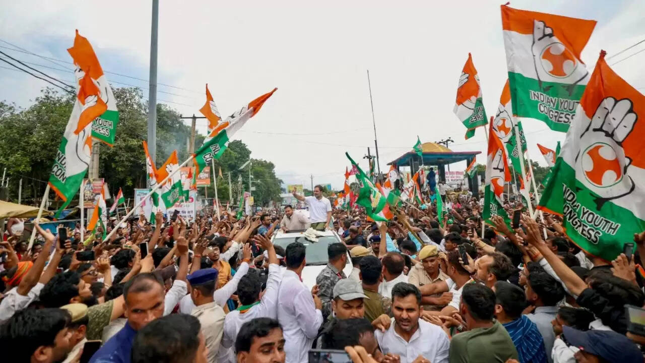 राहुल गांधी और तेजस्वी यादव की 'वोटर अधिकार यात्रा': क्या बनेगा विपक्ष का नया समीकरण?