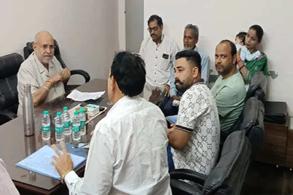 पूर्व सांसद अविनाश राय खन्ना ने चोरी के मामले में मानवाधिकार आयोग में उठाई आवाज