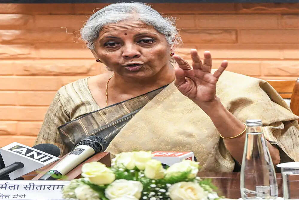 भारतीय बैंकों की एआई चुनौतियों से निपटने की तैयारी: निर्मला सीतारमण