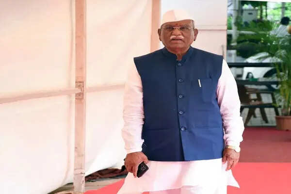 राजस्थान के राज्यपाल का विवादास्पद बयान: अकबर और जोधा की शादी पर सवाल