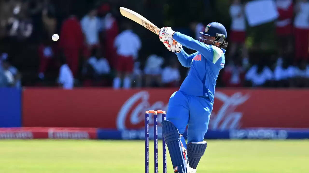 वैभव सूर्यवंशी का अंडर-19 वर्ल्ड कप में शानदार प्रदर्शन, 24 गेंदों पर अर्धशतक