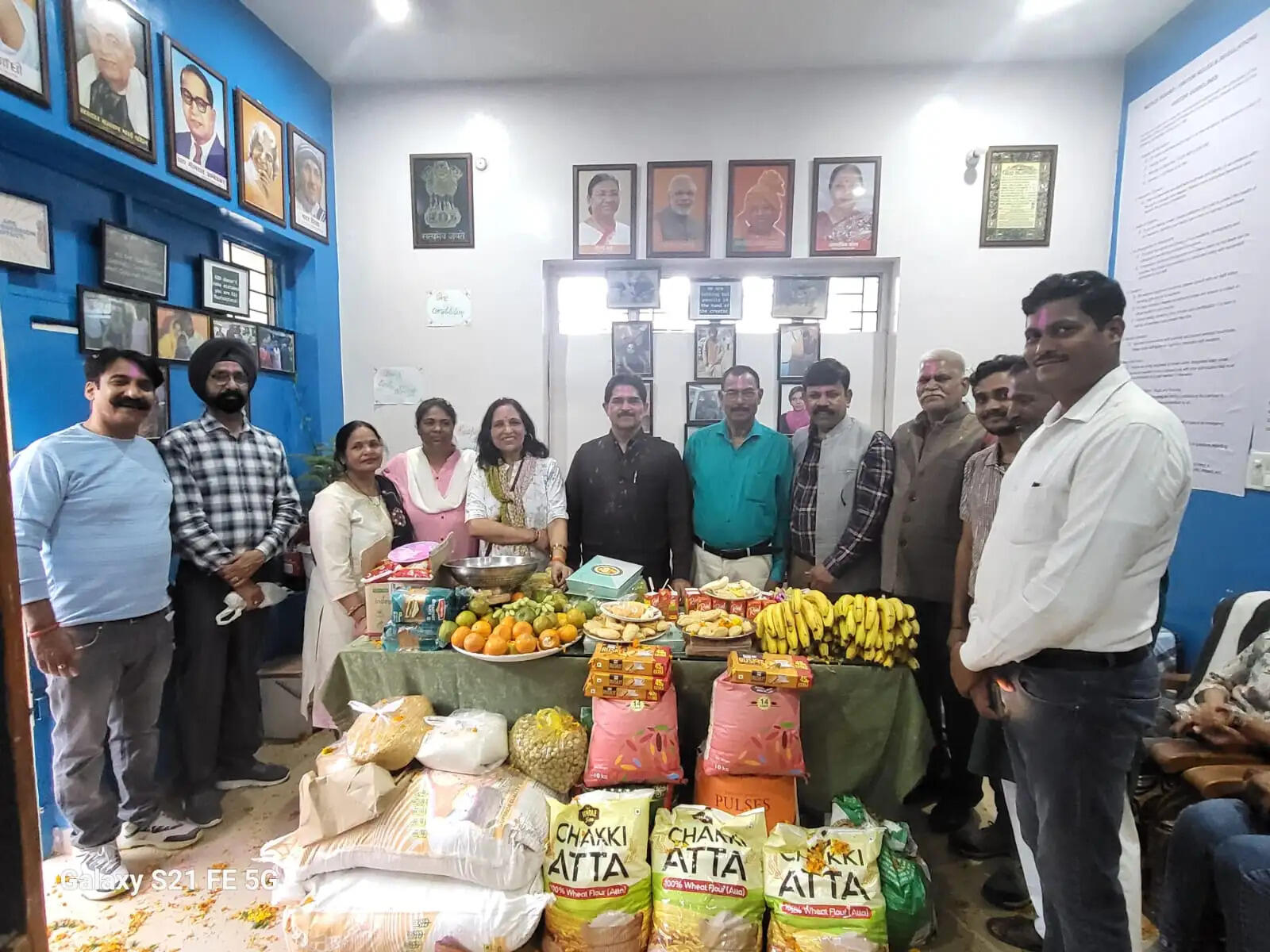 ईश वेलफेयर फाउंडेशन ने होली का पर्व मनाया विशेष बच्चों के साथ