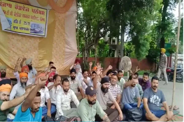 पंजाब में रोडवेज कर्मचारियों का तीन दिवसीय आंदोलन शुरू
