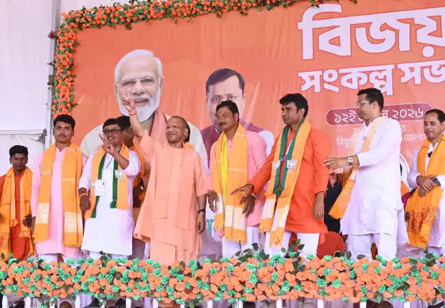 योगी आदित्यनाथ ने पश्चिम बंगाल में भाजपा की जीत का आह्वान किया