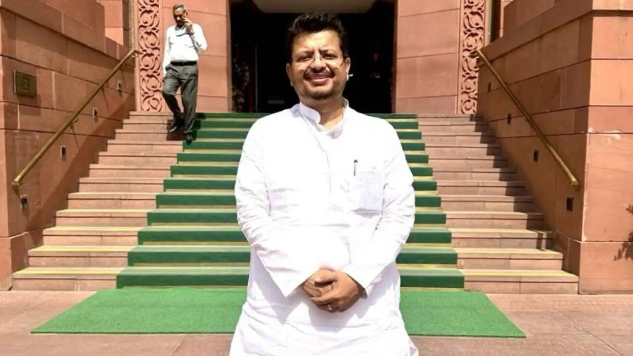 पश्चिम बंगाल में राजनीतिक भूचाल: ऋतब्रता बनर्जी बने नेता प्रतिपक्ष