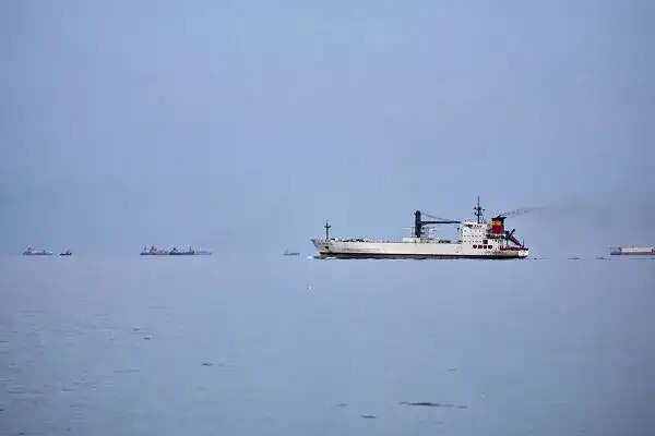 भारत ने होर्मुज स्ट्रेट को फिर से खोलने की उठाई मांग