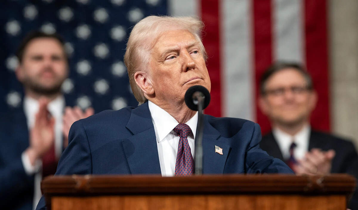 ईरान के साथ युद्ध: ट्रंप प्रशासन के भीतर की असहमति और अनिश्चितताएँ