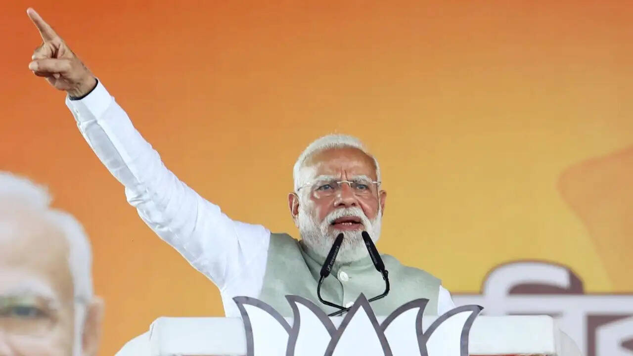 भारत के शहीद दिवस पर श्रद्धांजलि: पीएम मोदी और योगी आदित्यनाथ का संदेश