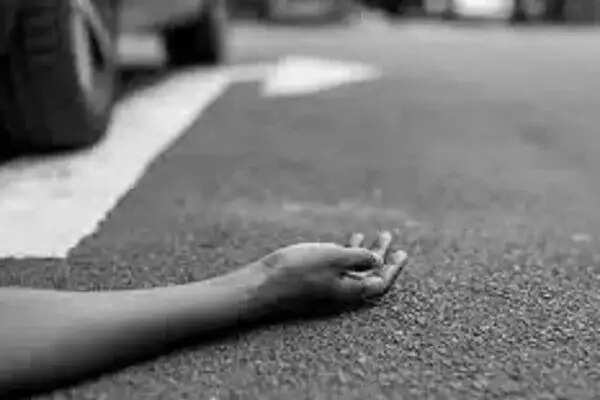 गुरुग्राम में तेज रफ्तार गाड़ी से तीन लोगों की मौत