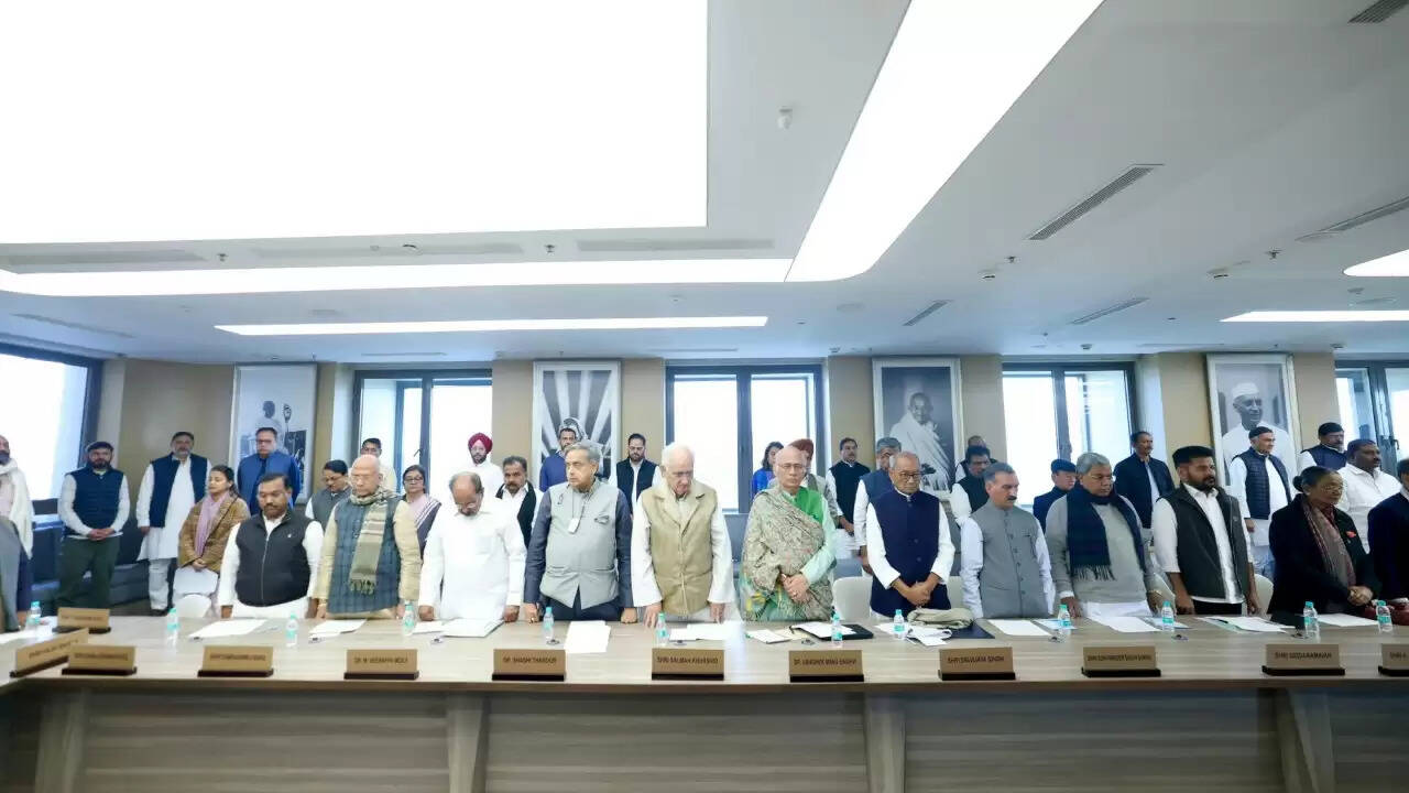 कांग्रेस कार्य समिति की बैठक में मल्लिकार्जुन खरगे ने मोदी सरकार पर किया हमला