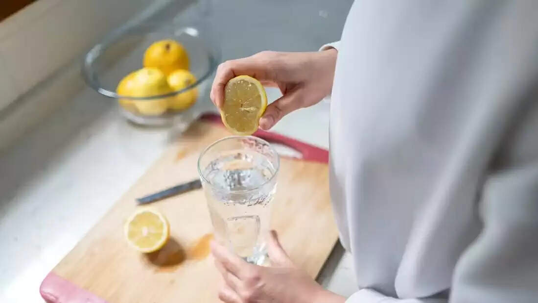 नींबू आधारित डाइट प्लान: वजन कम करने का आसान तरीका