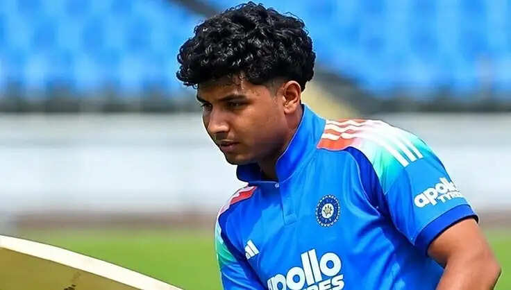 आर्यवीर सहवाग का धमाकेदार प्रदर्शन, वीनू मांकड़ ट्रॉफी में बनाए 173 रन