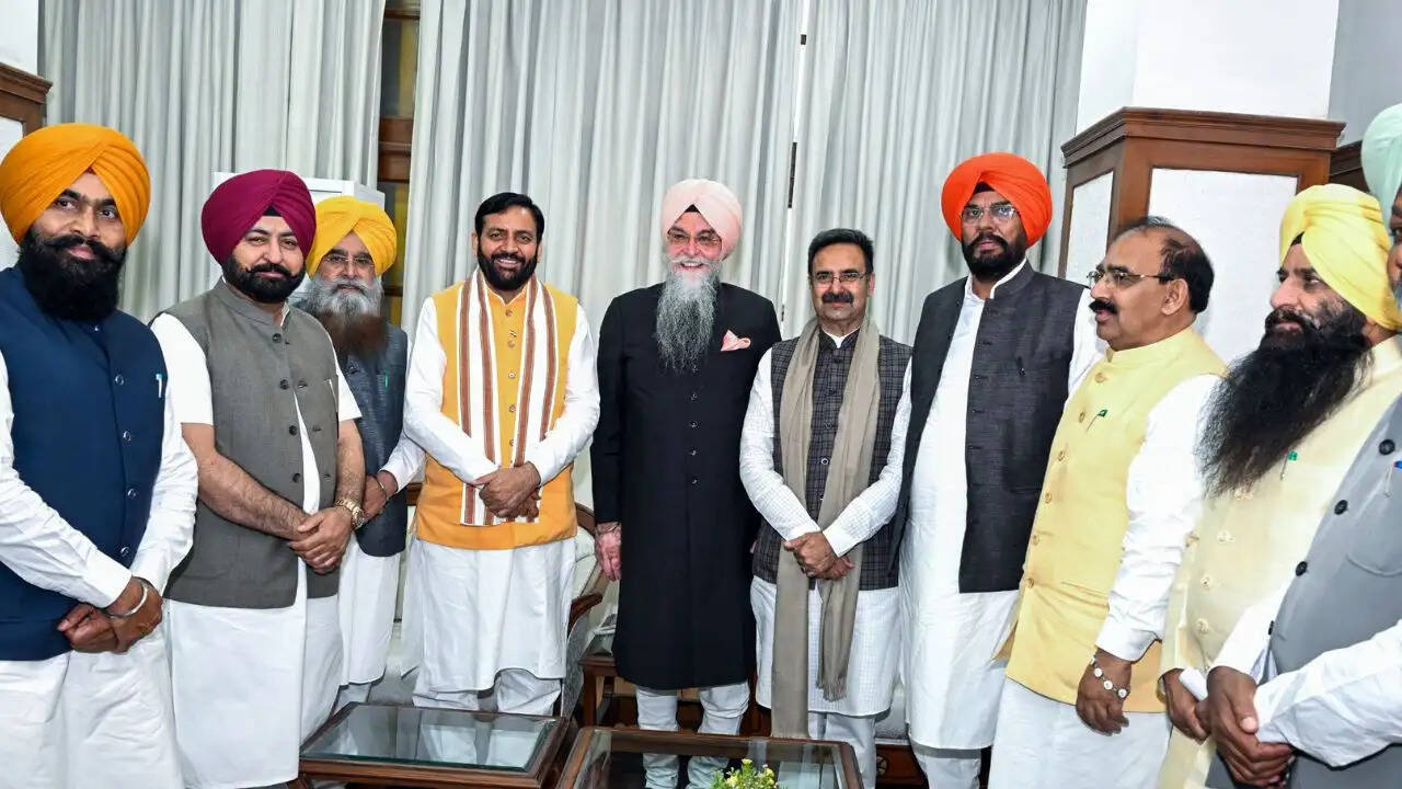 भगवान विश्वकर्मा के योगदान को उजागर करने वाला विशेष पोर्ट्रेट चंडीगढ़ में जारी