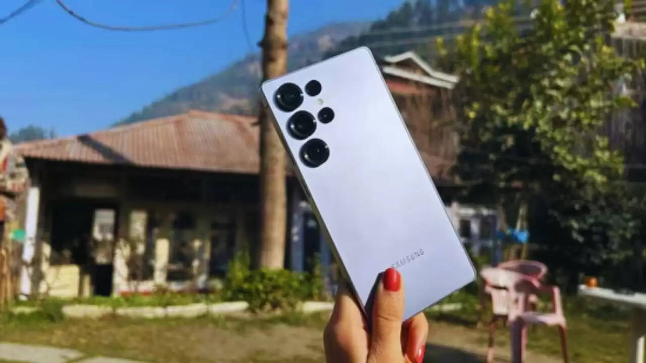 Samsung Galaxy S26: कीमत तय करने में दुविधा, क्या होगा अगला कदम?