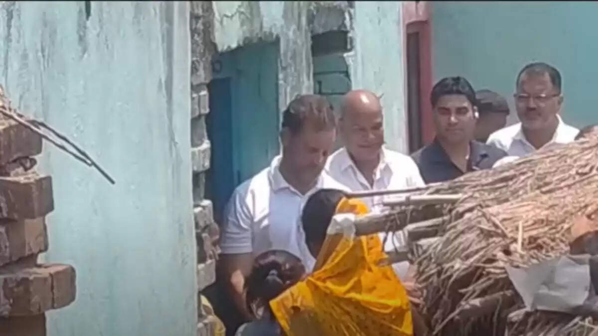 राहुल गांधी का बिहार दौरा: माउंटेन मैन दशरथ मांझी के गांव में स्वागत