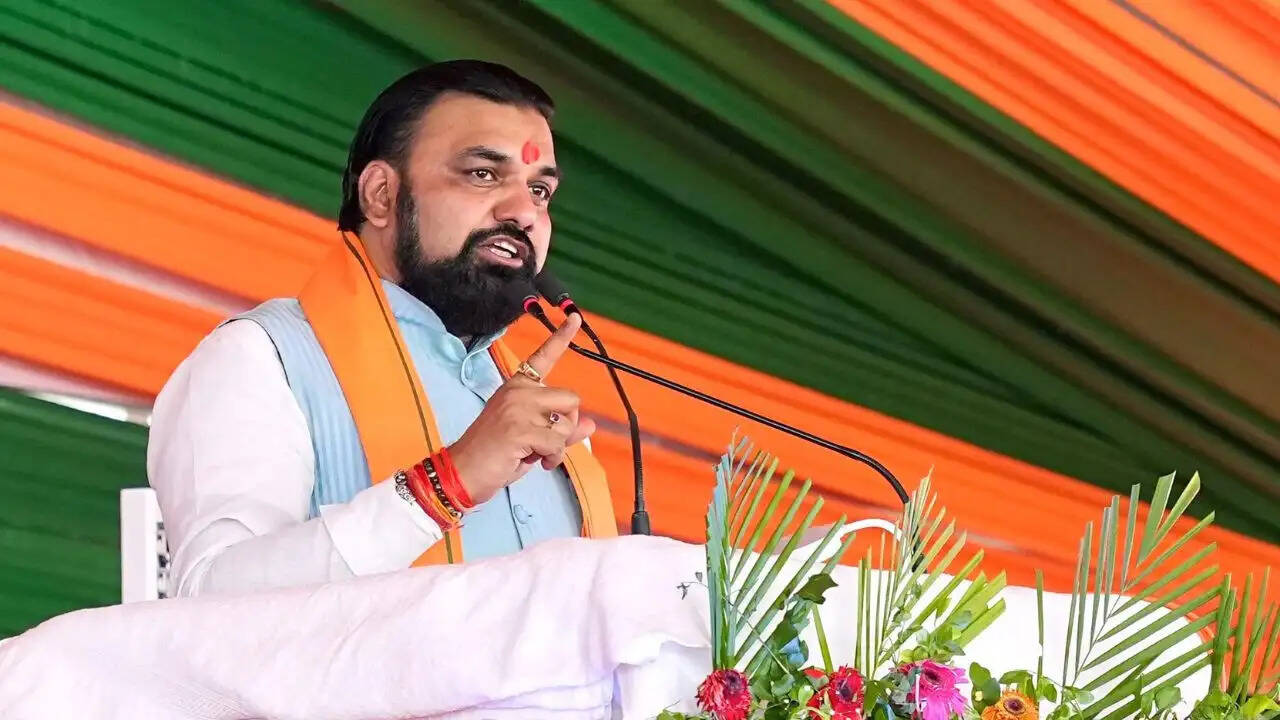 बिहार सरकार ने अश्लील और विवादास्पद गानों पर लगाई रोक