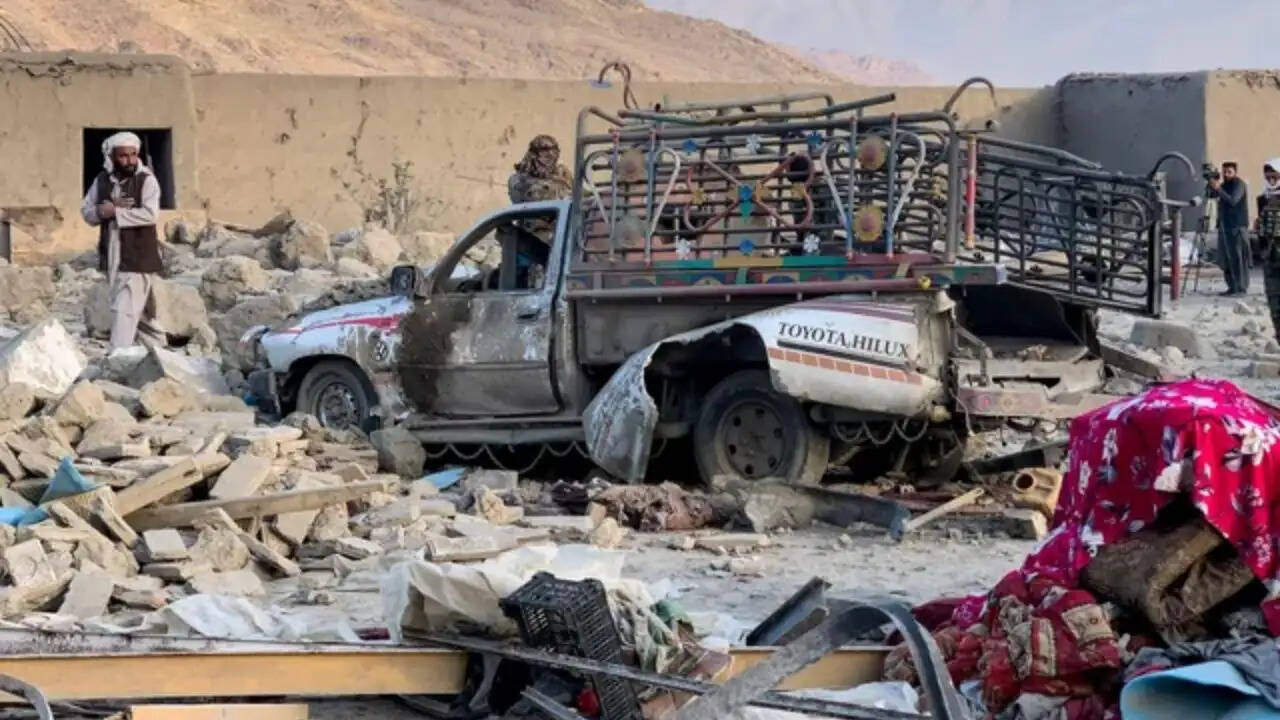 पाकिस्तान और अफगानिस्तान के बीच बढ़ता तनाव: क्या है 'ऑपरेशन ग़ज़ब-लिल-हक' का सच?